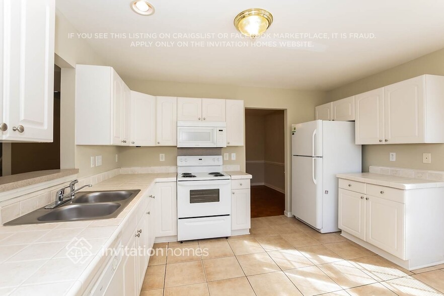 Building Photo - 9709 Pecota Ln