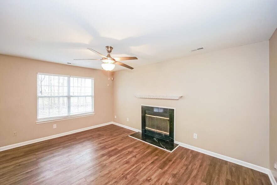 Building Photo - 11352 Red Finch Ln