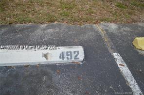 Building Photo - 7110 Fairway Dr