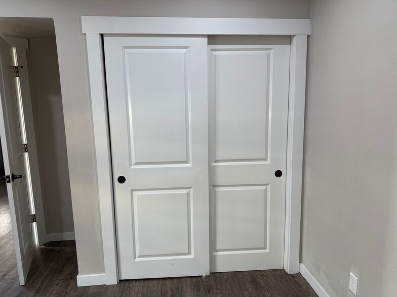 1st bedroom - 5501 108th Avenue Ct E