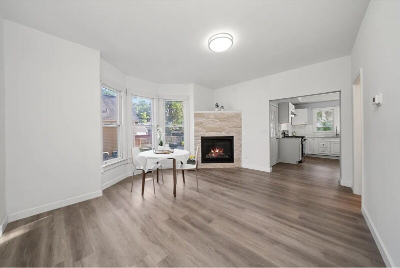 Building Photo - 628 S Liberty St