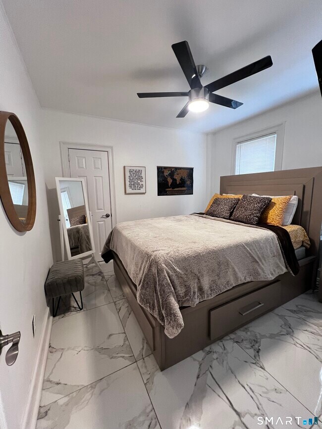 Building Photo - 54 Ward Pl