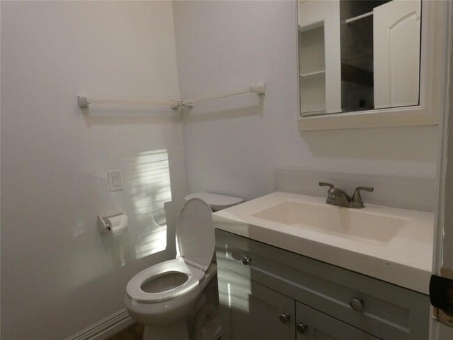 Building Photo - 8919 Winding River Dr