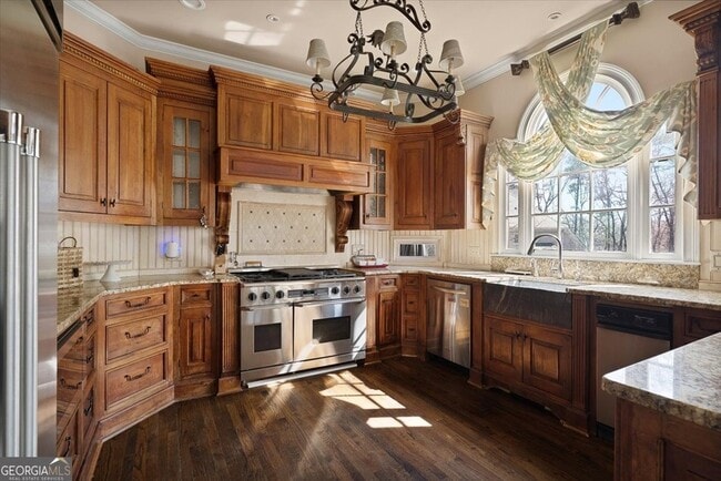 Building Photo - 530 Slane Trce