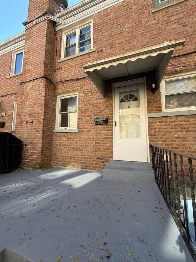 Building Photo - 1420 N Harlem Ave