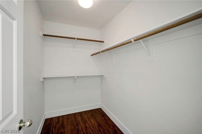 Building Photo - 9711 W Spinnaker Creek Ave