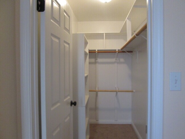Building Photo - Oswell Park Gated Community COMING SOON!
