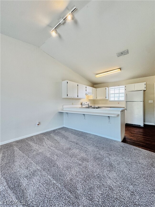 Building Photo - 19045 Holly Rd