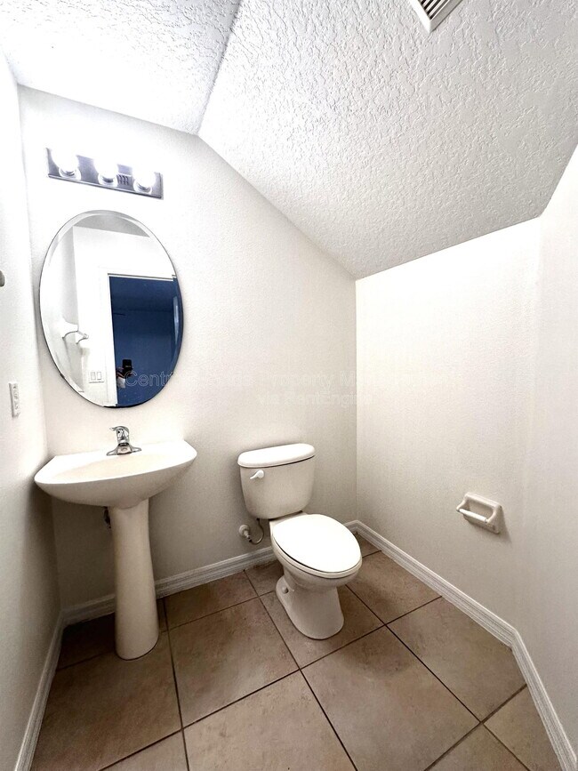 Building Photo - 3845 Silverbell Loop