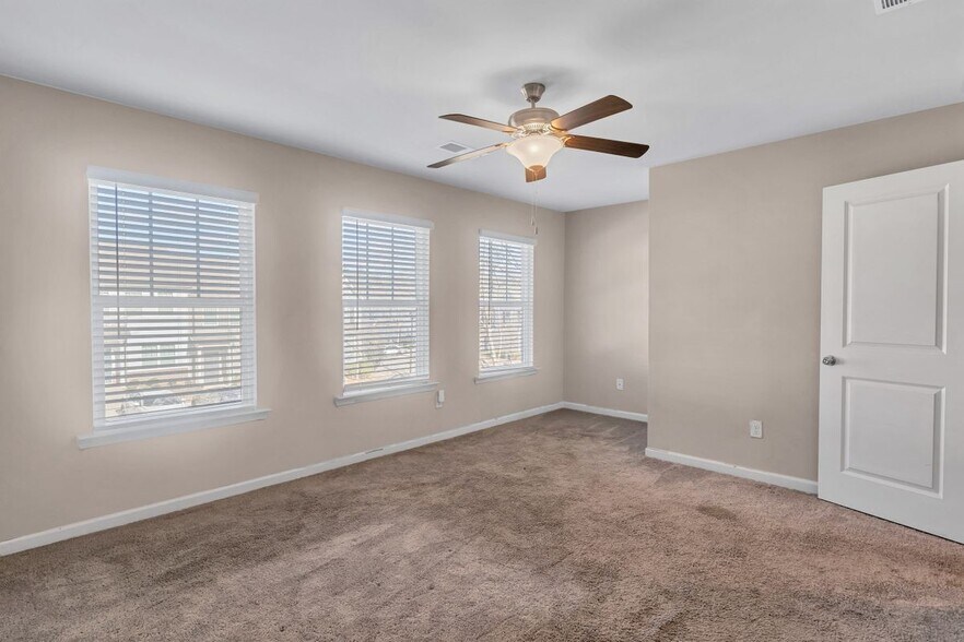 Building Photo - 585 McWilliams Rd SE