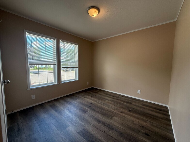 Building Photo - 12452 St James Ct