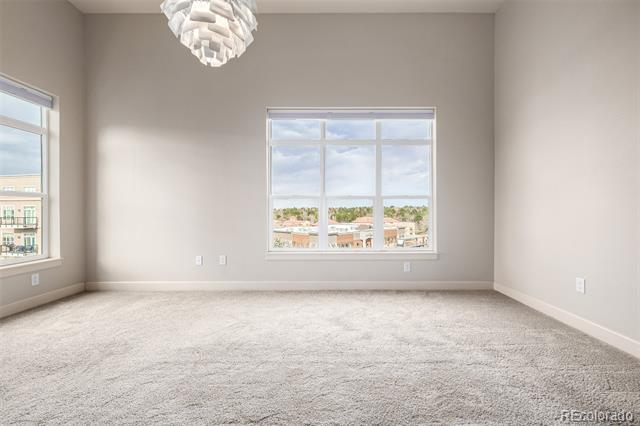 Building Photo - 5677 S Park Pl