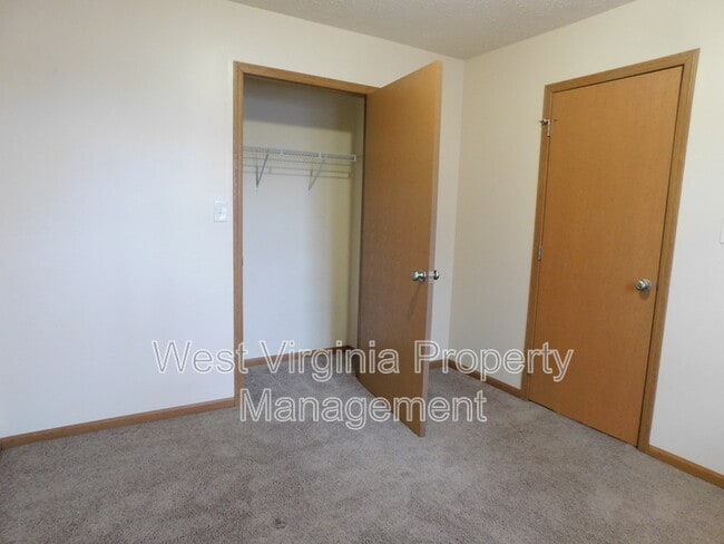 Building Photo - 152 Cardinal Wy