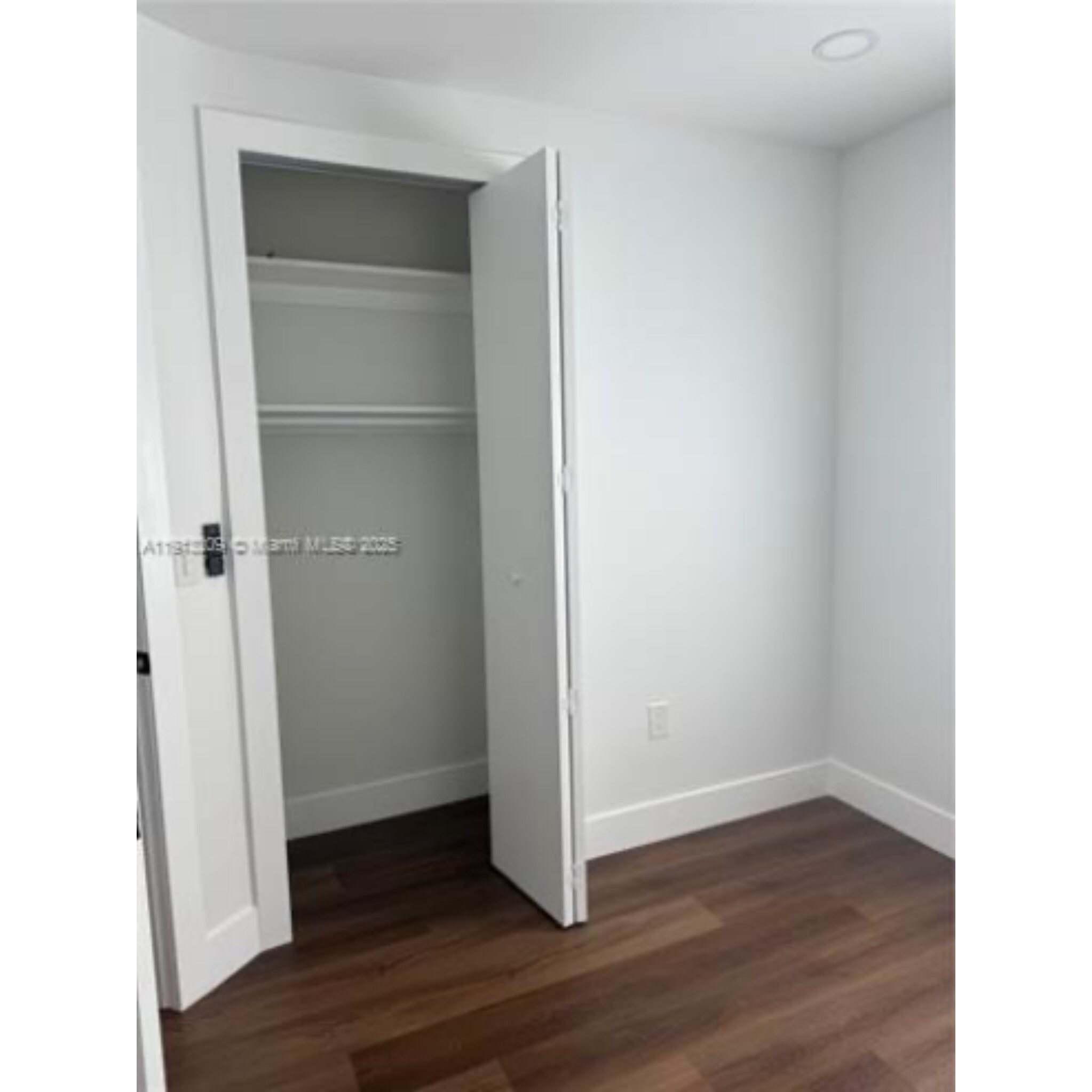 Building Photo - 5636 NW 4th Ave