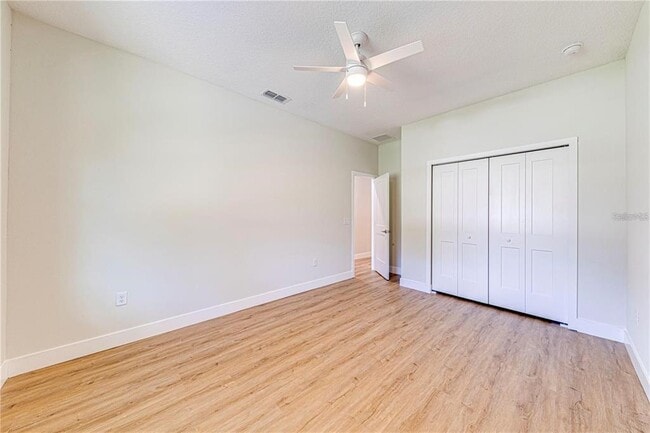 Building Photo - 247 N Pine Ave