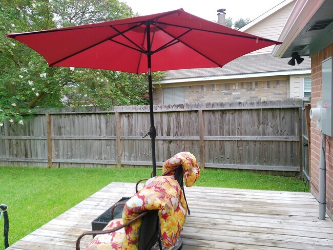 Building Photo - 335 Anchor Way