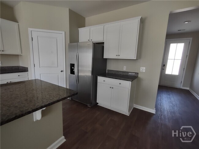 Building Photo - 378 Hogan Dr