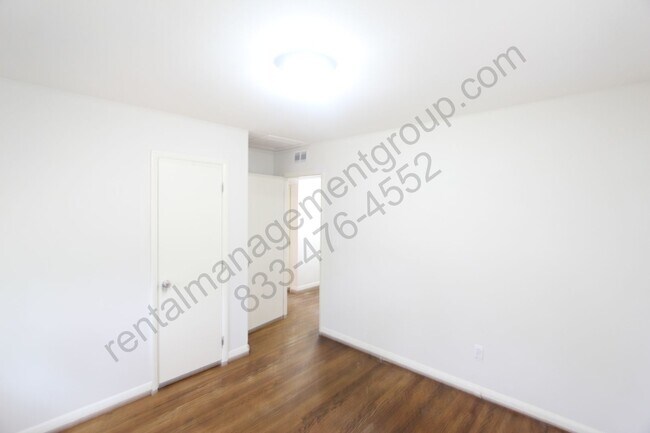 Building Photo - New On The Market with Fresh Updates!! Better Hurry!!