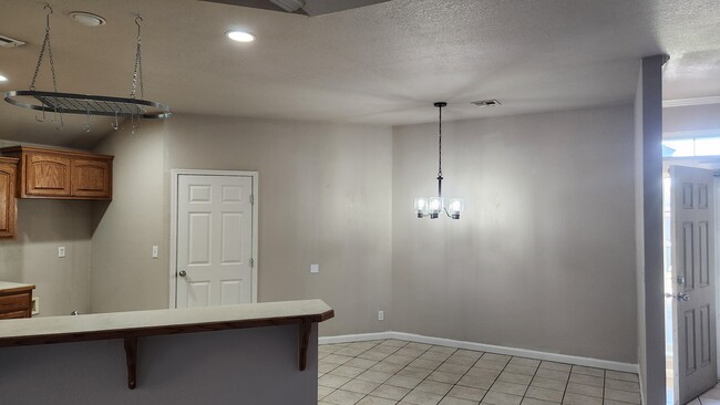 Building Photo - 10703 E 120th Ct N