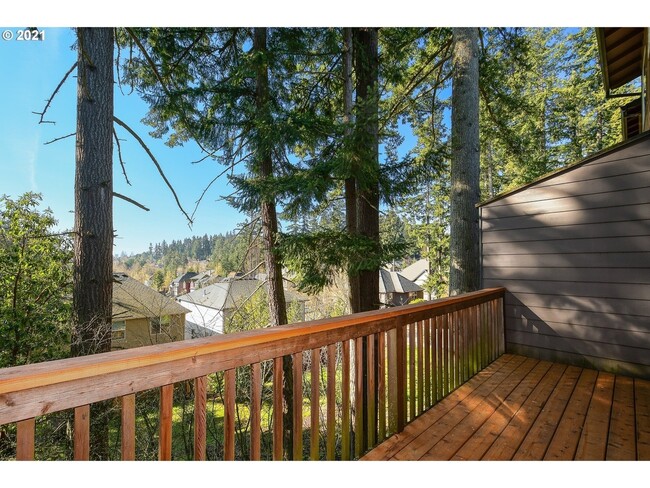 Building Photo - 15300 SW Pumice Ln