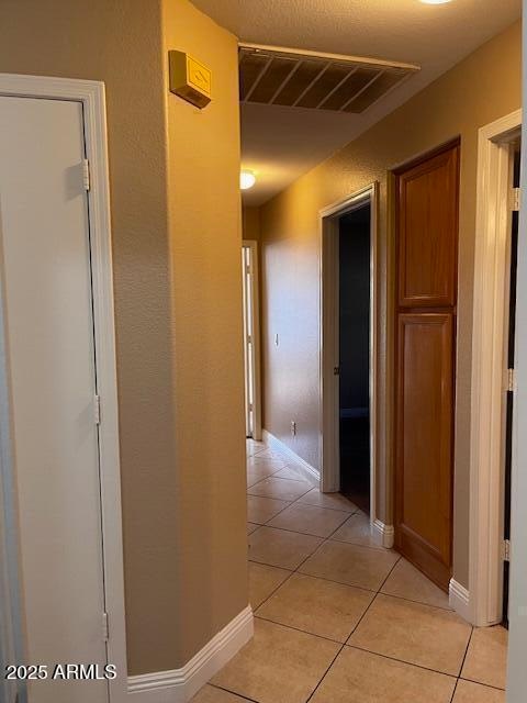 Building Photo - 1719 E Horseshoe Ave