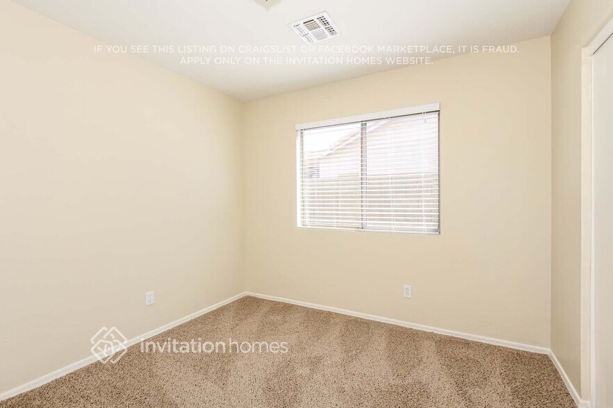 Building Photo - 11341 W Ruth Ave