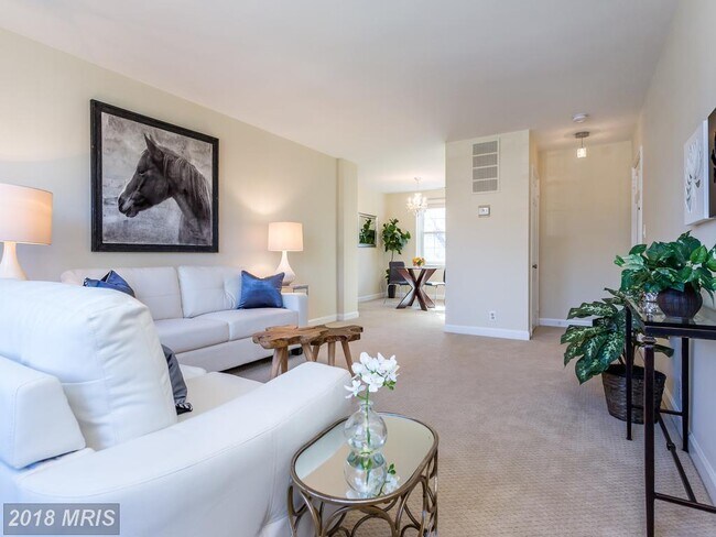 Building Photo - 3468 S Stafford St