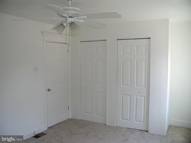 Building Photo - 509 Lincoln Ave