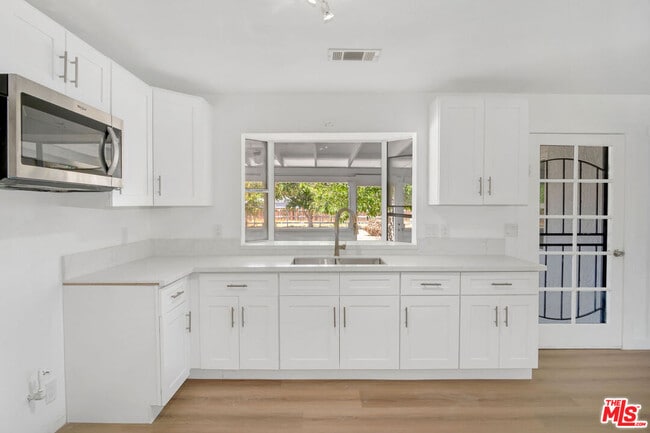 Building Photo - 15376 Washoan Rd