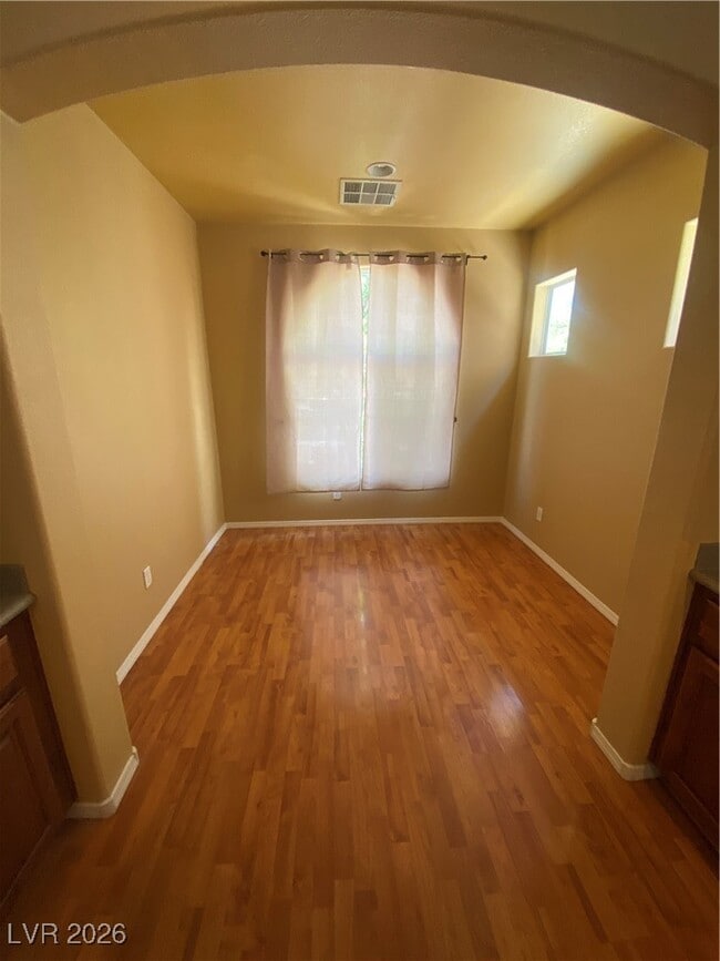 Building Photo - 4417 Laguna Garden Ave