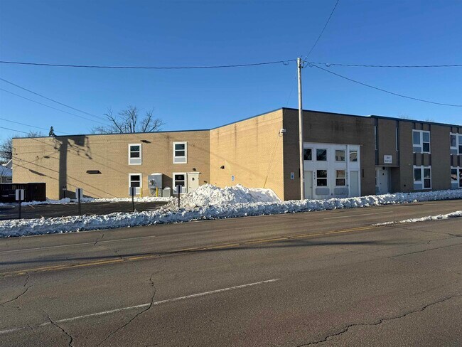 Building Photo - 217 S Badger Ave