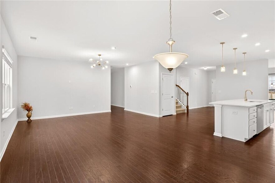 Building Photo - 5377 Fountainhead Ln