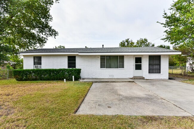 Building Photo - Newly Remodeled 3 Bedroom Home in Killeen!