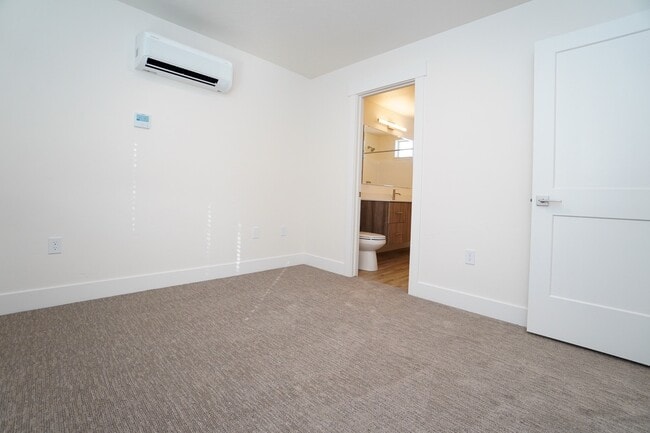 Building Photo - 4613 Iota St