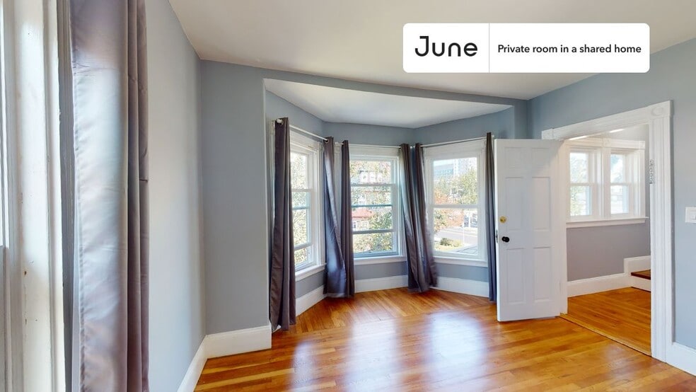Building Photo - Room in Shared 7 bed/2 bath home in Allston