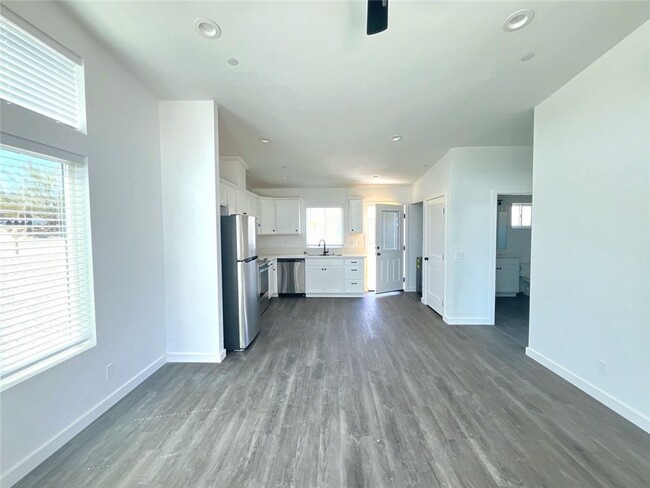 Building Photo - 73476 El Paseo Dr