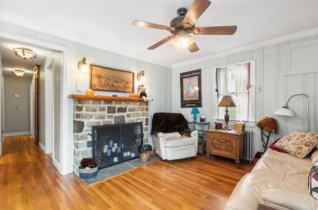 Building Photo - 26 Davenport Ave