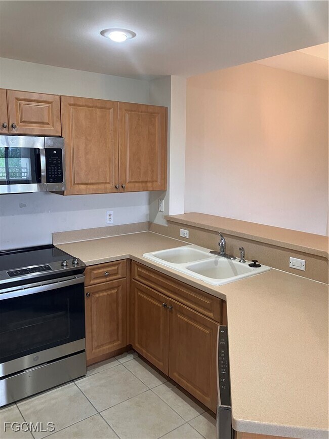 Building Photo - 2904 Tuscan Dr