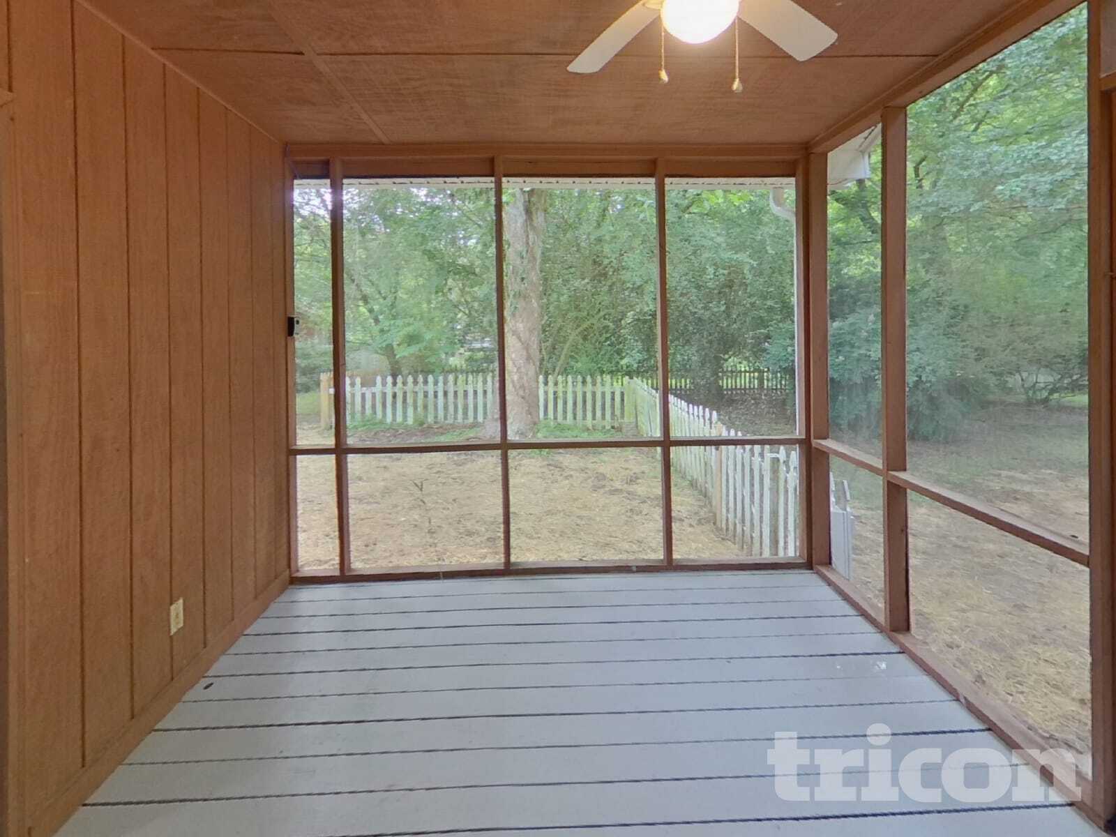 Building Photo - 8717 Timbercrest Cir