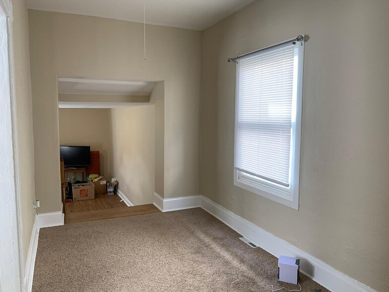 Dining Room or Office - 3667 E Munkwitz Ave