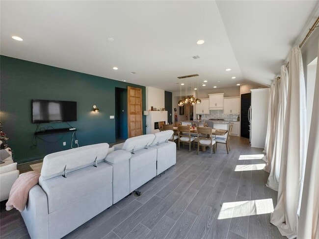 Building Photo - 16608 Christina Garza Dr