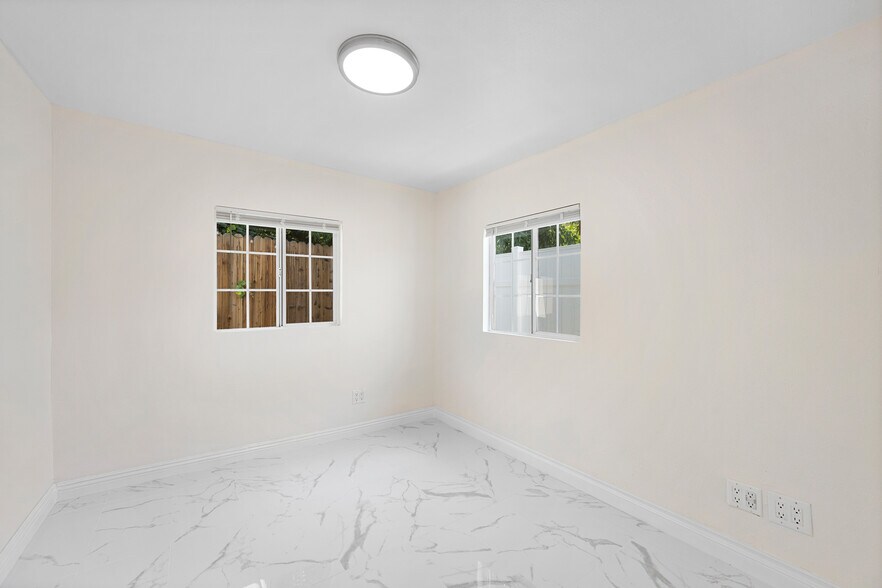 Building Photo - 13700 Branford St