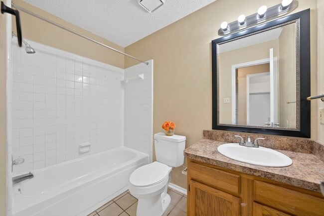 Building Photo - 4308 Elliott Oaks Dr