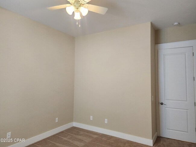 Building Photo - 3816 Mariner Dr