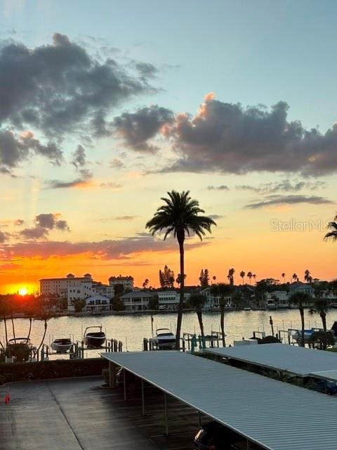 Building Photo - 690 Island Way