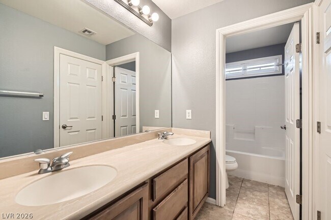 Building Photo - 333 Shimmering Moon St