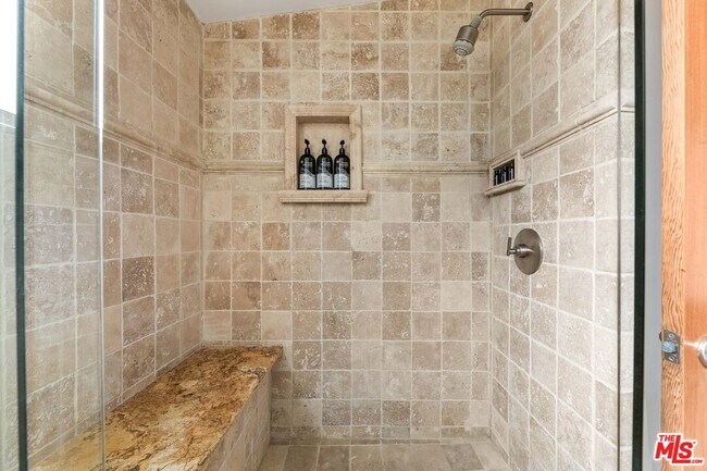 Building Photo - 3200 Oakley Dr