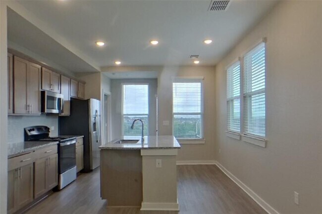 Building Photo - 445 Raglands Rd