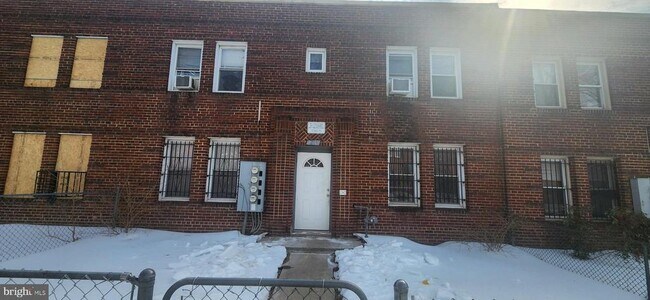 Building Photo - 2017 I St NE