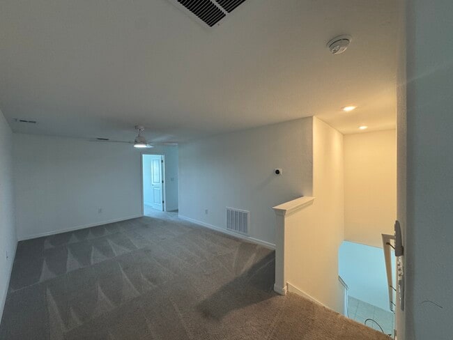 Building Photo - 32100 Pop Ash Pl
